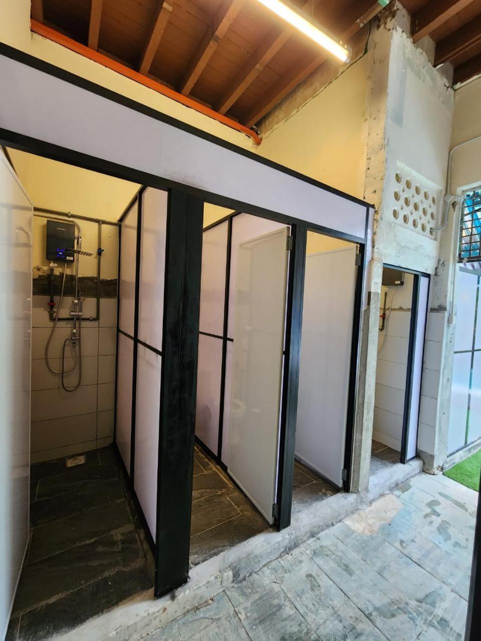 The Manor By Mingle Hostel